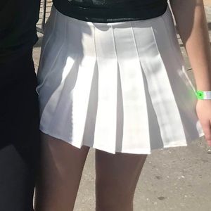 White pleated tennis skirt